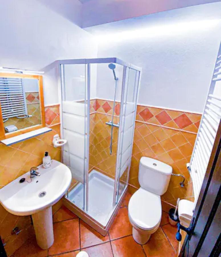 Villa Grazalema - Casita La Calma - Incredible Views, Clima Frio-Calor, Wifi & Private Parking Optional Extérieur photo